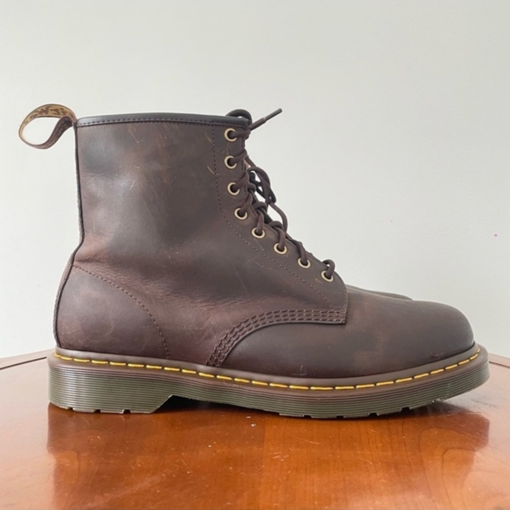 Dr Martens Mens 11822 Crazy Horse Brown Leather Lace Up Boot